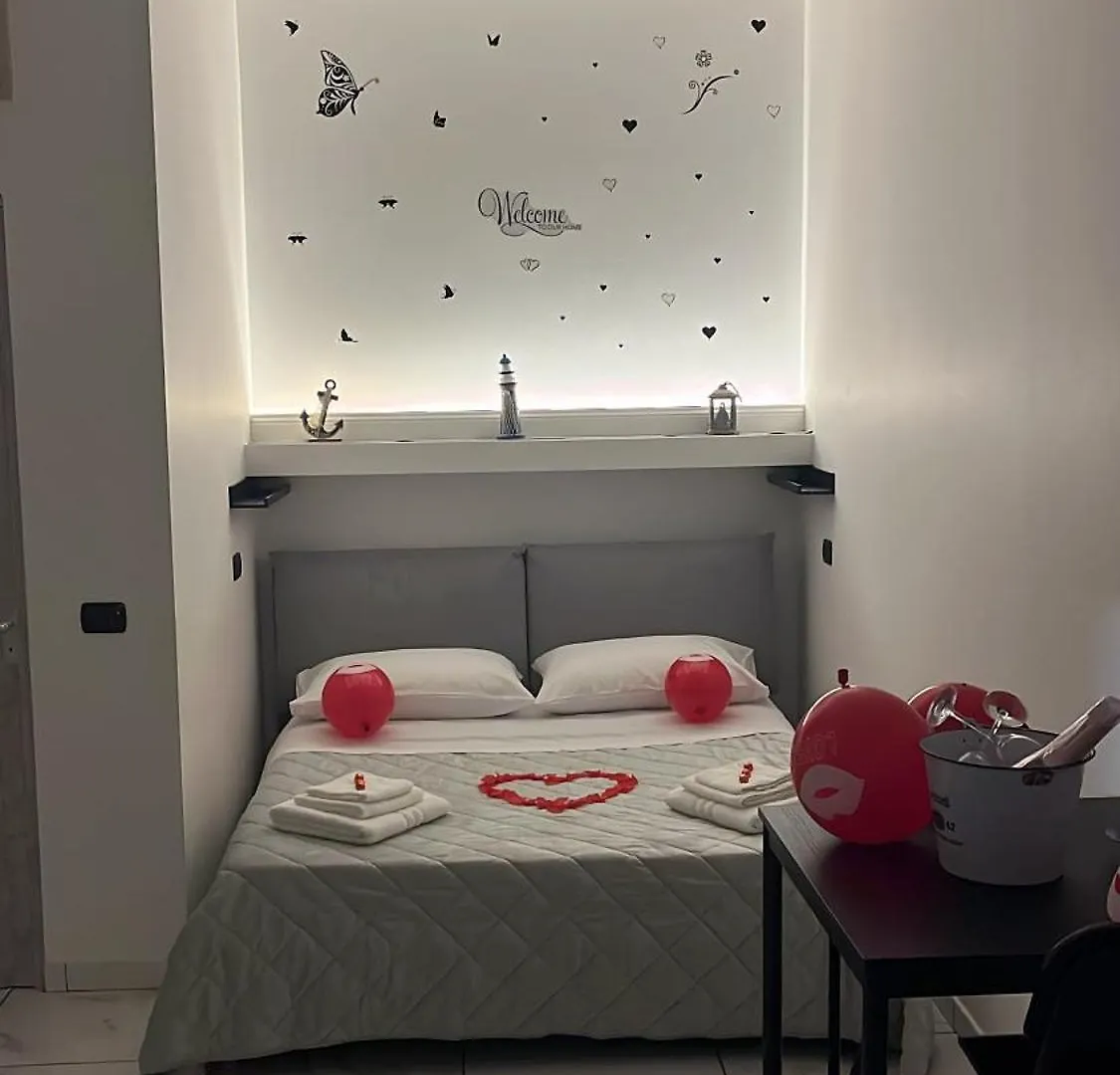 Koronao Apartment - Bari Old City Italia